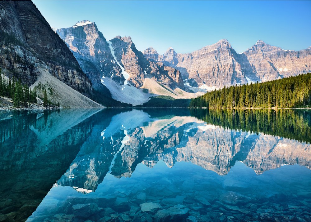 Canada — illustrative destination photograph
